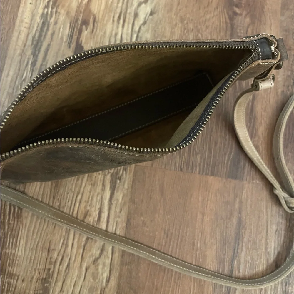 Enjoy The Journey | Leather Crossbody - Picture 7 of 8